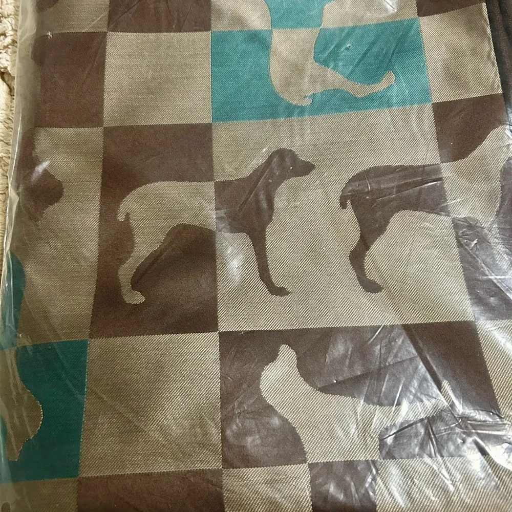 Rare hard to find William Wegman weimaraner designed Crypton thow over